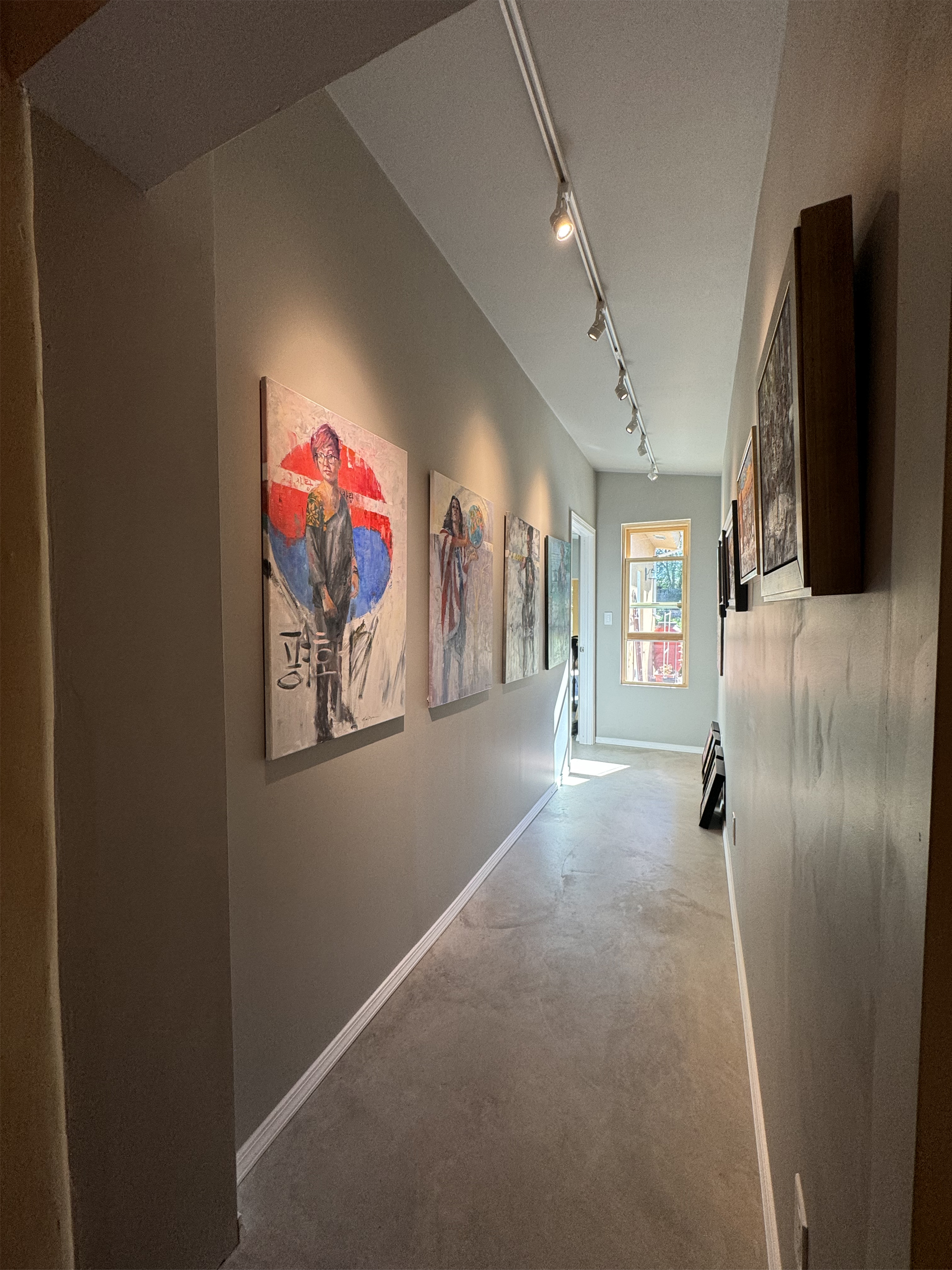 The new hallway to the art studio